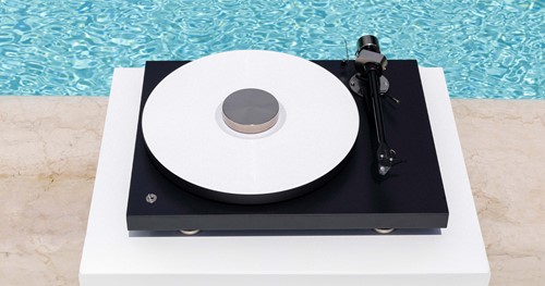 Pro-Ject launches the latest edition of the Debut Pro featuring balanced technology